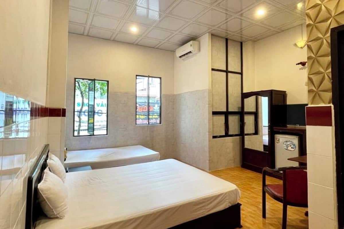 Tripla City, vista città | 1 camera, biancheria da letto ipoallergenica