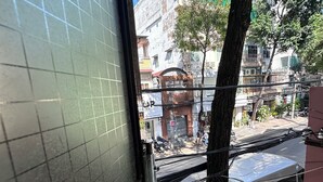 Tremannsrom – city, byutsikt | Terrasse/patio
