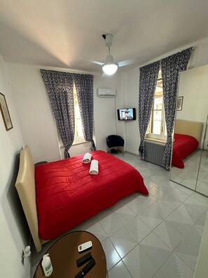 3 bedrooms, WiFi, bed sheets