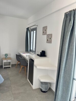 Kamar Double Deluks | Brankas, tirai kedap cahaya, kedap suara, dan setrika/meja setrika