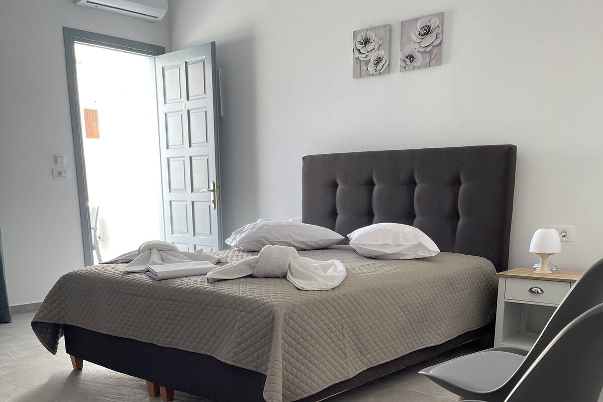 Kahden hengen deluxe-huone | 1 makuuhuone, tallelokero huoneessa, pimennysverhot, äänieristys