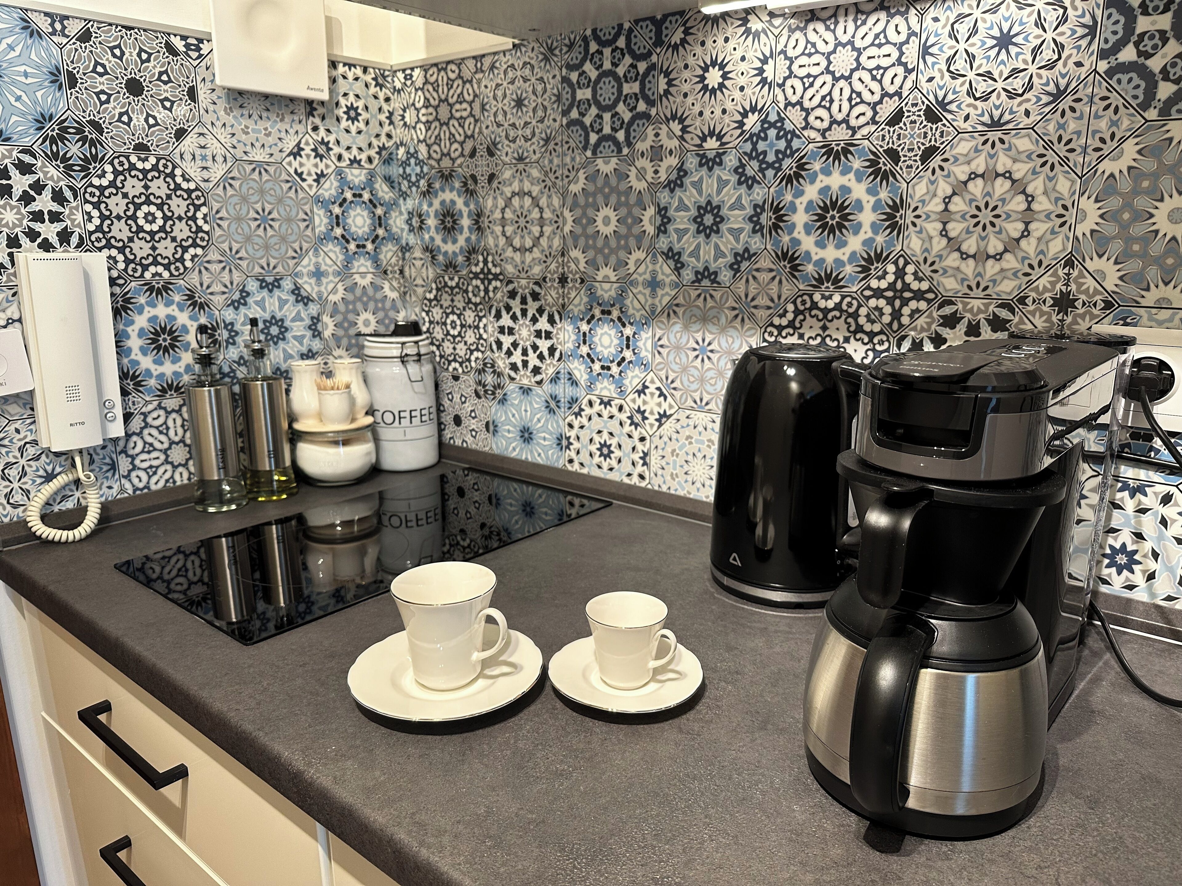 Horno, parrilla de estufa y lavavajillas 