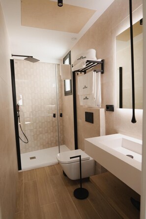Shower, hair dryer, towels - Azure Homes (Conil de la Frontera)