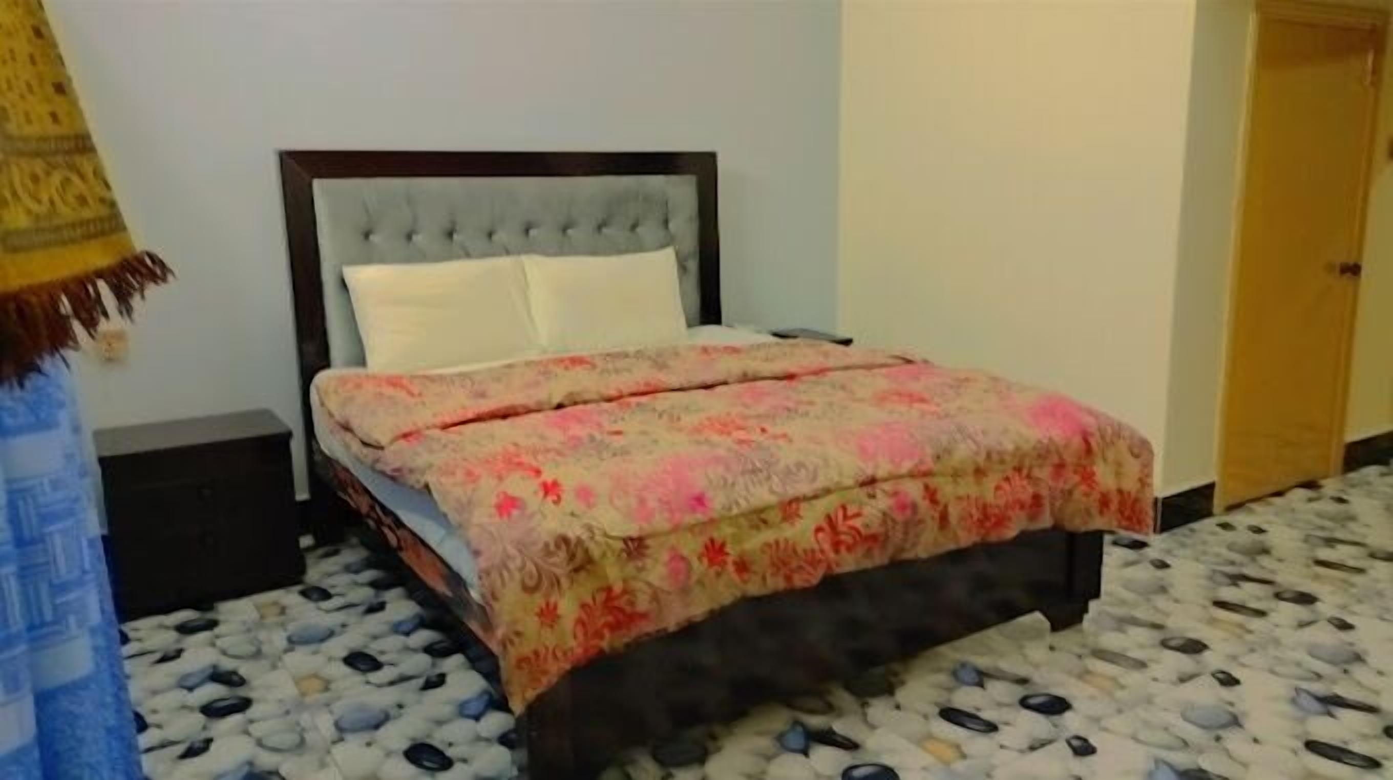 Deluxe Double Room | Soundproofing, iron/ironing board, free WiFi