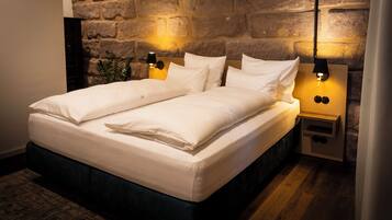 Classic Double Room, Non Smoking, Private Bathroom | 1 bedroom, desk, laptop workspace, blackout drapes