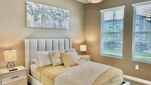 6 bedrooms, desk, iron/ironing board, travel cot - Disney 6BR Villa Sleeps 16 • Pool ChampionsGate (Davenport)