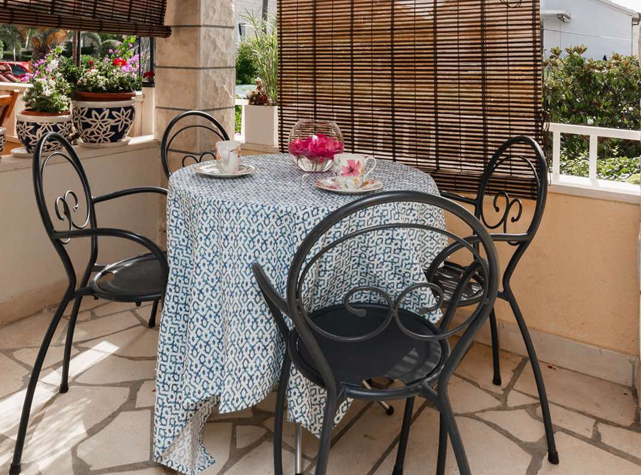 Apartment (Standard One Bedroom Apartment with T) | Terrace/patio