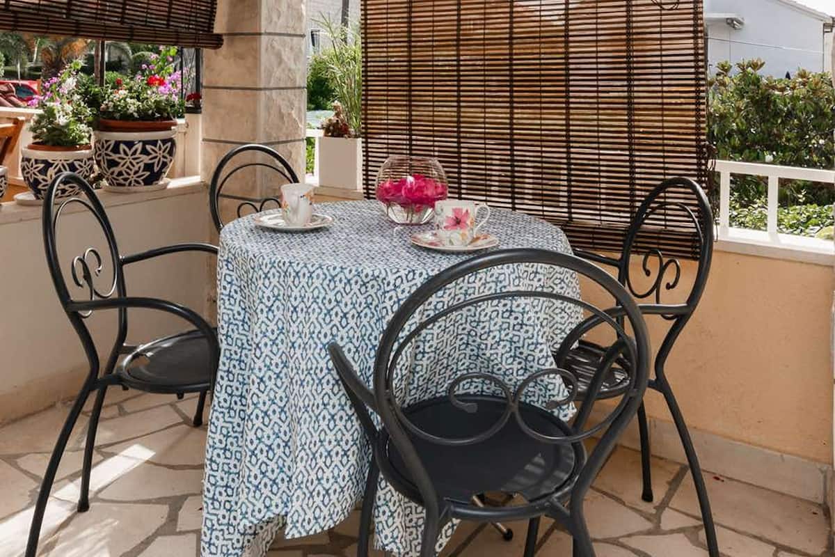 Huoneisto (Standard One Bedroom Apartment with T) | Terassi/patio
