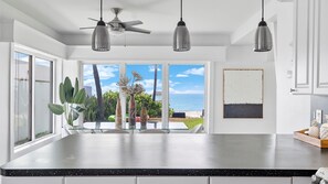 Dining - Oceanfront Villa With Privet Beach Access ! (Fort Lauderdale)