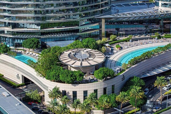 Exterior - Magnificent | 2 BR | Skyline View (Dubai)