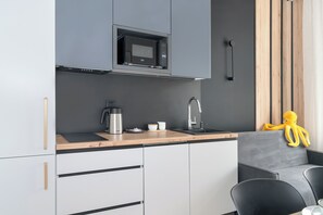 Apartment, 1 Schlafzimmer, Küche | Eigene Küche | Mikrowelle, Geschirrspüler, Wasserkocher, Kochgeschirr/Geschirr/Besteck