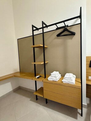 Individually furnished, desk, free WiFi - Nabab-Napoli Bed and Breakfast (Naples)