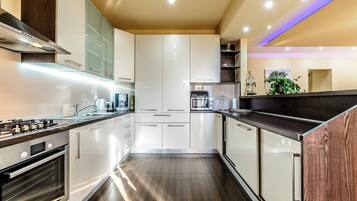 Villa (Villa Pave - Six-Bedroom Villa with T) | Private kitchen