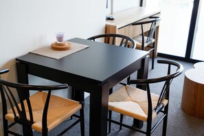 Dining - Marina Tower - 21st Floor Apt with Beautiful View! (Docklands)