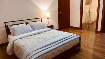 4 bedrooms, free WiFi, bed sheets