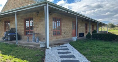 Kathmandu Farmstay: Ping Pong, Pool Table, Netflix, Disney+, Bicycles, PS4