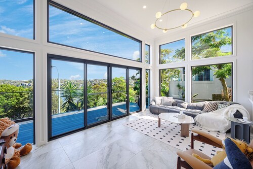 Iconic Mosman Waterview House | Modern Comfort Meets Scenic Beauty