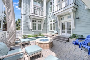 Terrace/patio - Premier Beach Home@Cinnamon Shore North w/ Private Pool, Fire Pit & More! (Port Aransas)