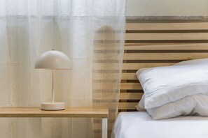2 Schlafzimmer, Zimmersafe, Schreibtisch, Bügeleisen/Bügelbrett