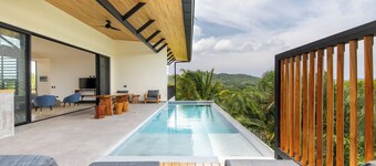 CASA BLUE SOL | HILLSIDE RETREAT & OCEAN VIEWS