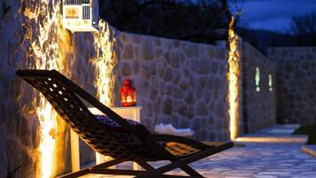 Villa (Four-Bedroom Villa with Terrace and P) | Exterior