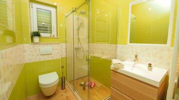 Villa (Four-Bedroom Villa with Terrace and P) | Bathroom | Shower, towels