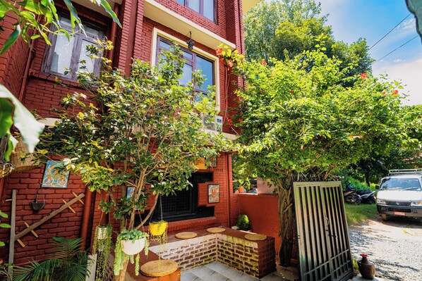 Voorkant van accommodatie