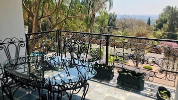 Deluxe Room, Private Bathroom, City View | Balcony