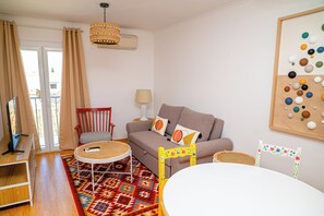 Basic Apartment, 1 Double Bed with Sofa bed | Living area