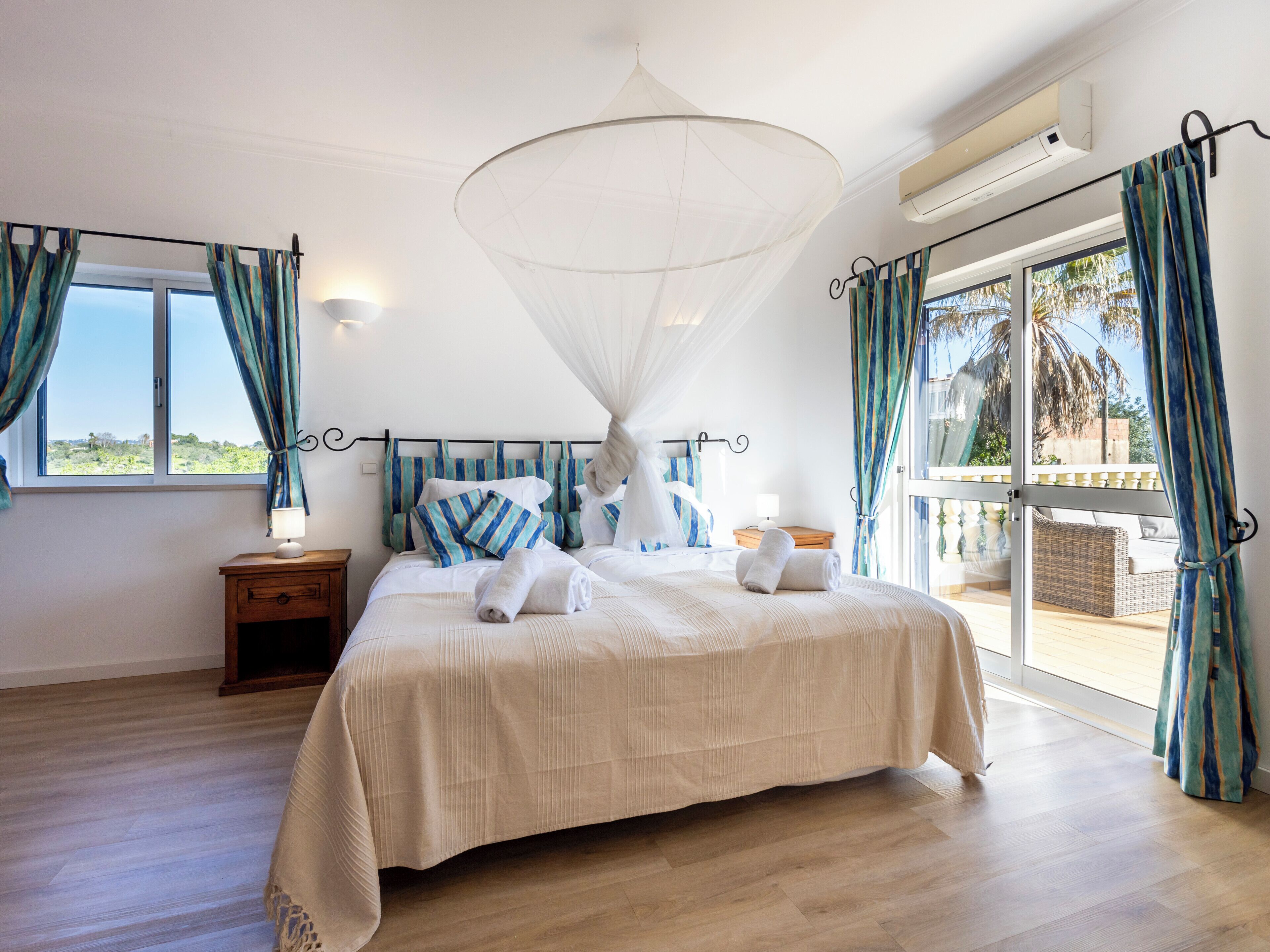 3 chambres, fer et planche à repasser, lit parapluie, Wi-Fi