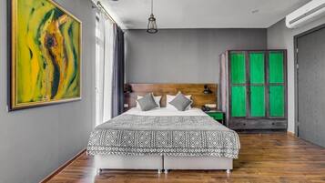 In-room safe, desk, laptop workspace, iron/ironing board