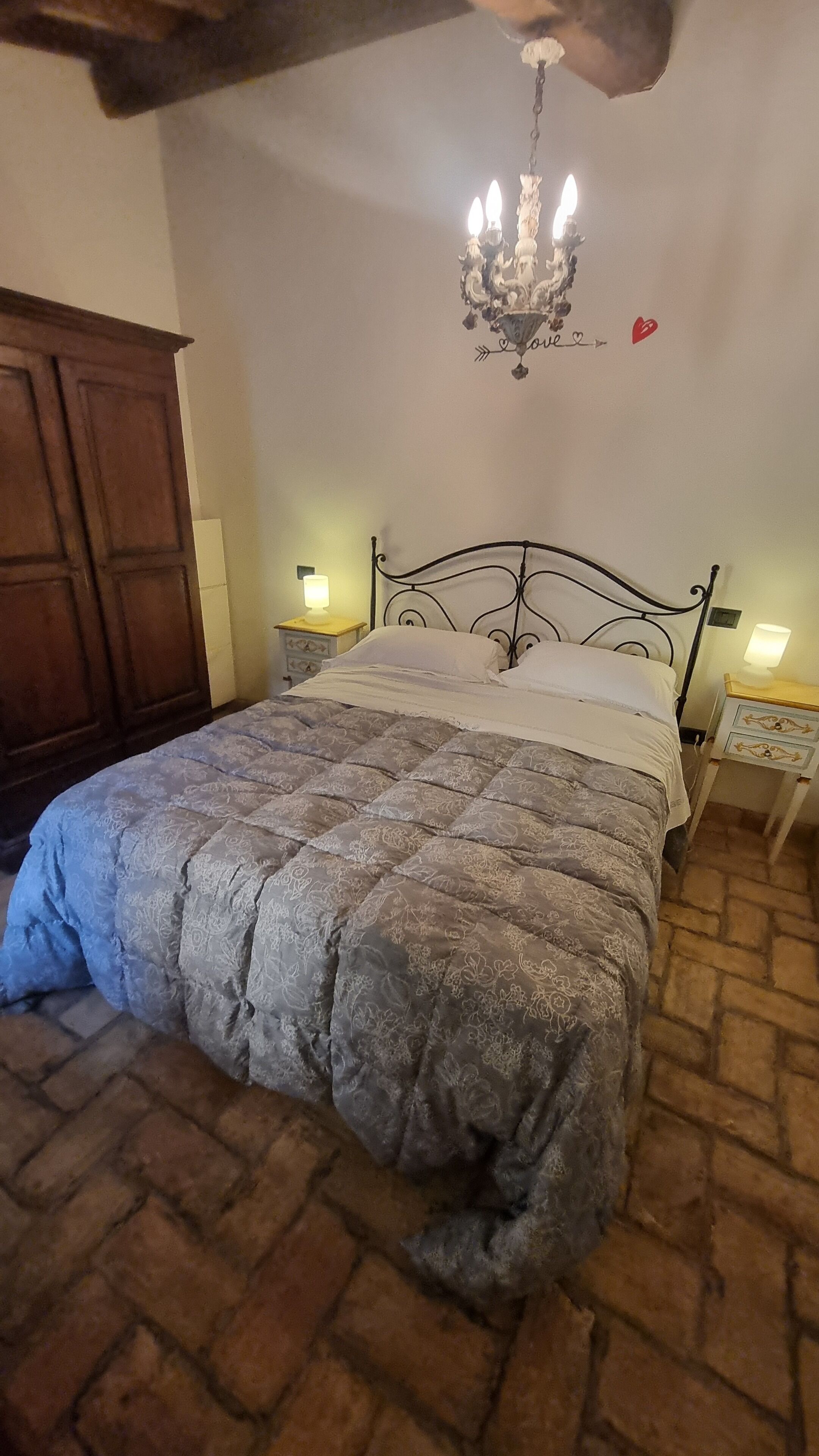 2 Schlafzimmer, Zimmersafe, Bügeleisen/Bügelbrett, kostenloses WLAN