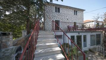 Apartment (Apartment Villa DD - Four Bedroom Apa) | Exterior