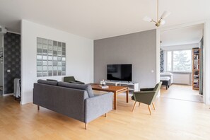 Family Apartment, Balcony, Courtyard View