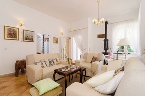 Villa (Villa Gemma - Four Bedroom Villa with) | Salle de séjour