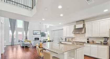 Brand New Luxury 6BD,5BA Grand Vacation Home