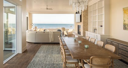 180-182 Seadrift Road: 9 BR, 10.5 BA in Stinson Beach, Sleeps 24