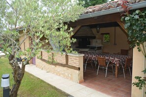 屋外ダイニングエリア