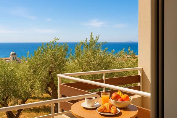Outdoor dining - Seaside Oasis near Heraklion, Villa Maro IV Suite (Kokkini Hani)