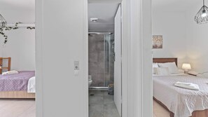 2 bedrooms, iron/ironing board, WiFi, bed sheets