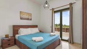 2 bedrooms, iron/ironing board, WiFi, bed sheets - Seaside Oasis near Heraklion, Villa Maro V Getaway (Kokkini Hani)