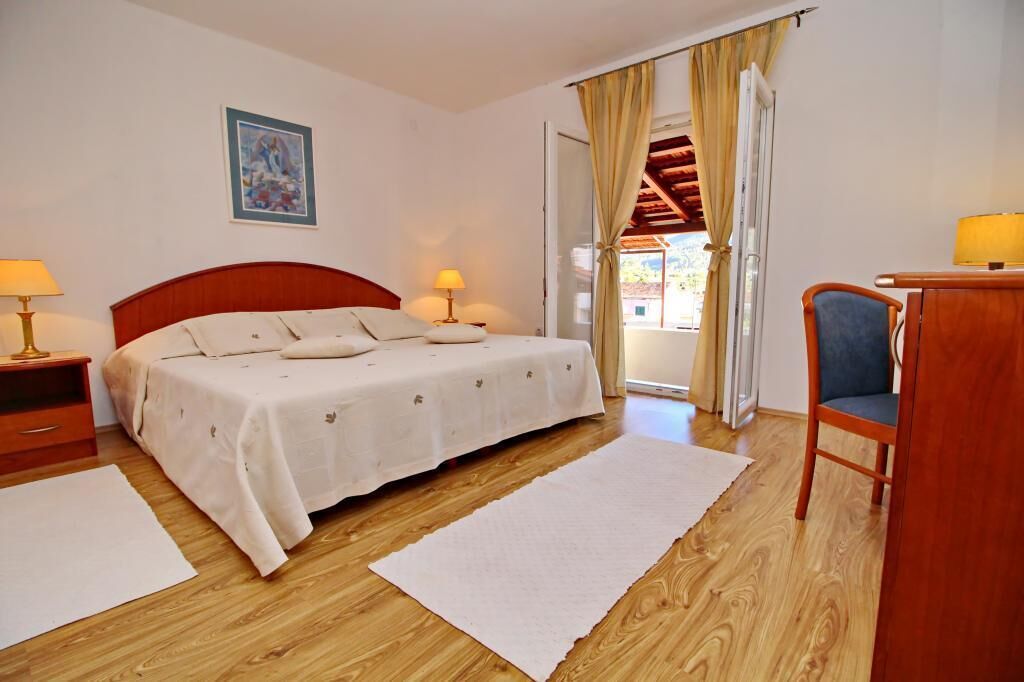 Apartment (Two Bedroom Apartment with Terrace an) | 2 bedrooms, free WiFi