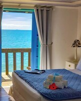 Room, Balcony, Sea Facing | In-room safe, individually decorated, individually furnished