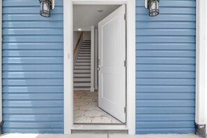 Exterior detail - Trottin’ To Paradise: Charming, Spacious Rental with Private Pool (Oak Island)