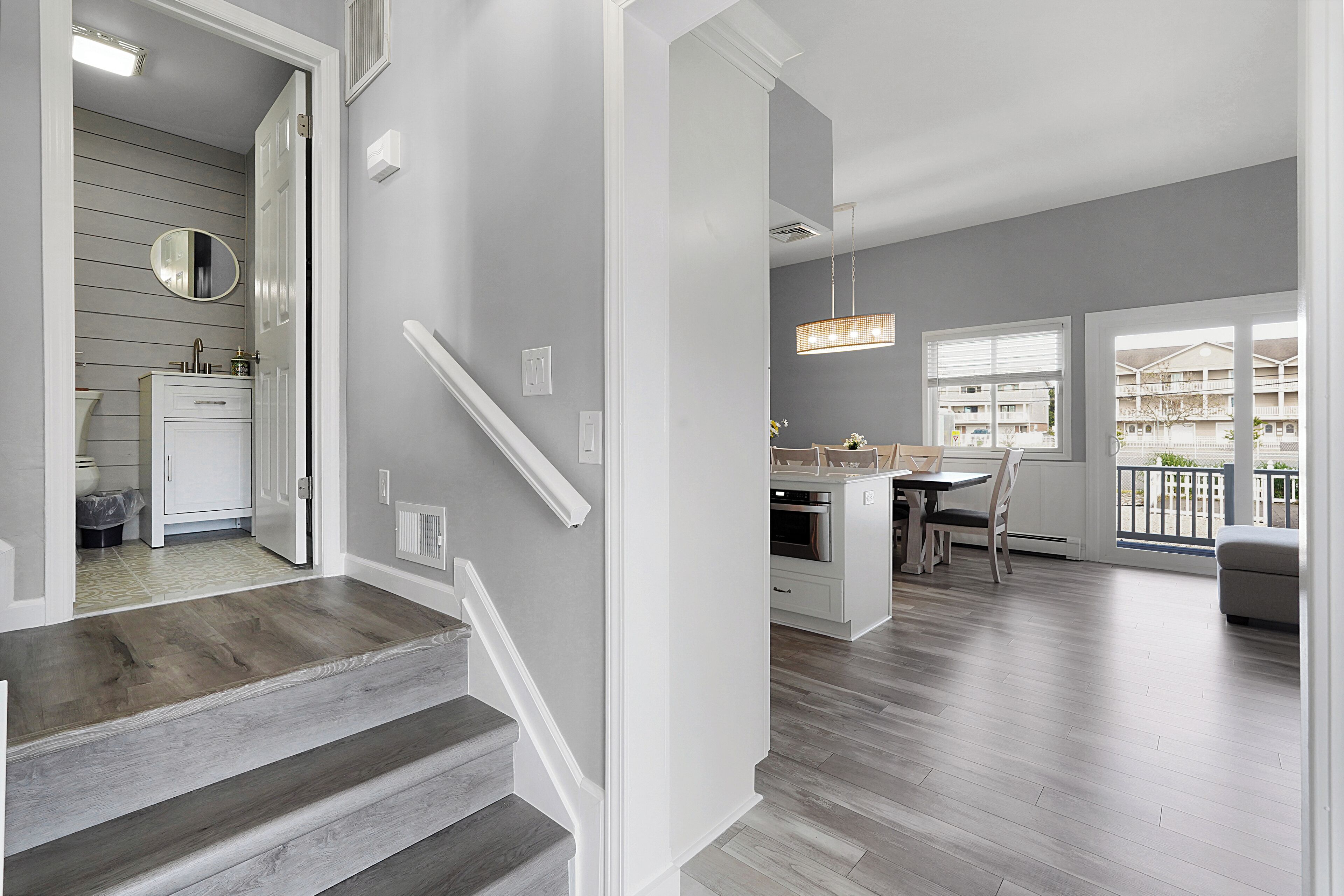 المنشأة من الداخل