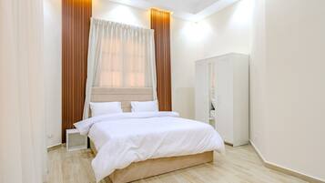 1 bedroom, free WiFi, bed sheets