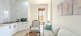 Charming Apartment with Golf View