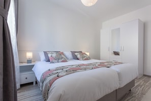 Apartment (Apartments Oleander Sea View - One Be) | 4 bedrooms, free WiFi - Apartments Oleander Sea View (Konavle)