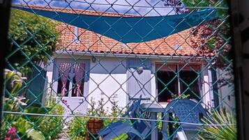 Basic House | Terrace/patio