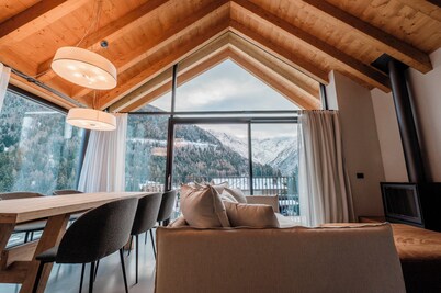 DALANIA MOUNTAIN APARTMENTS